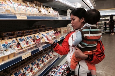 Có nên dùng váng sữa hàng ngày cho trẻ?