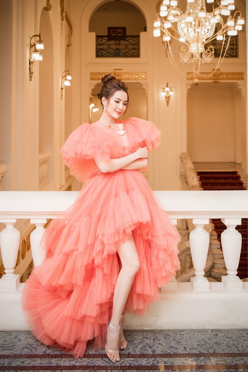 Soi nhan sắc hai người đẹp vào vai Thúy Kiều trên màn ảnh rộng - 10 Soi nhan sắc hai người đẹp vào vai Thúy Kiều trên màn ảnh rộng - 10