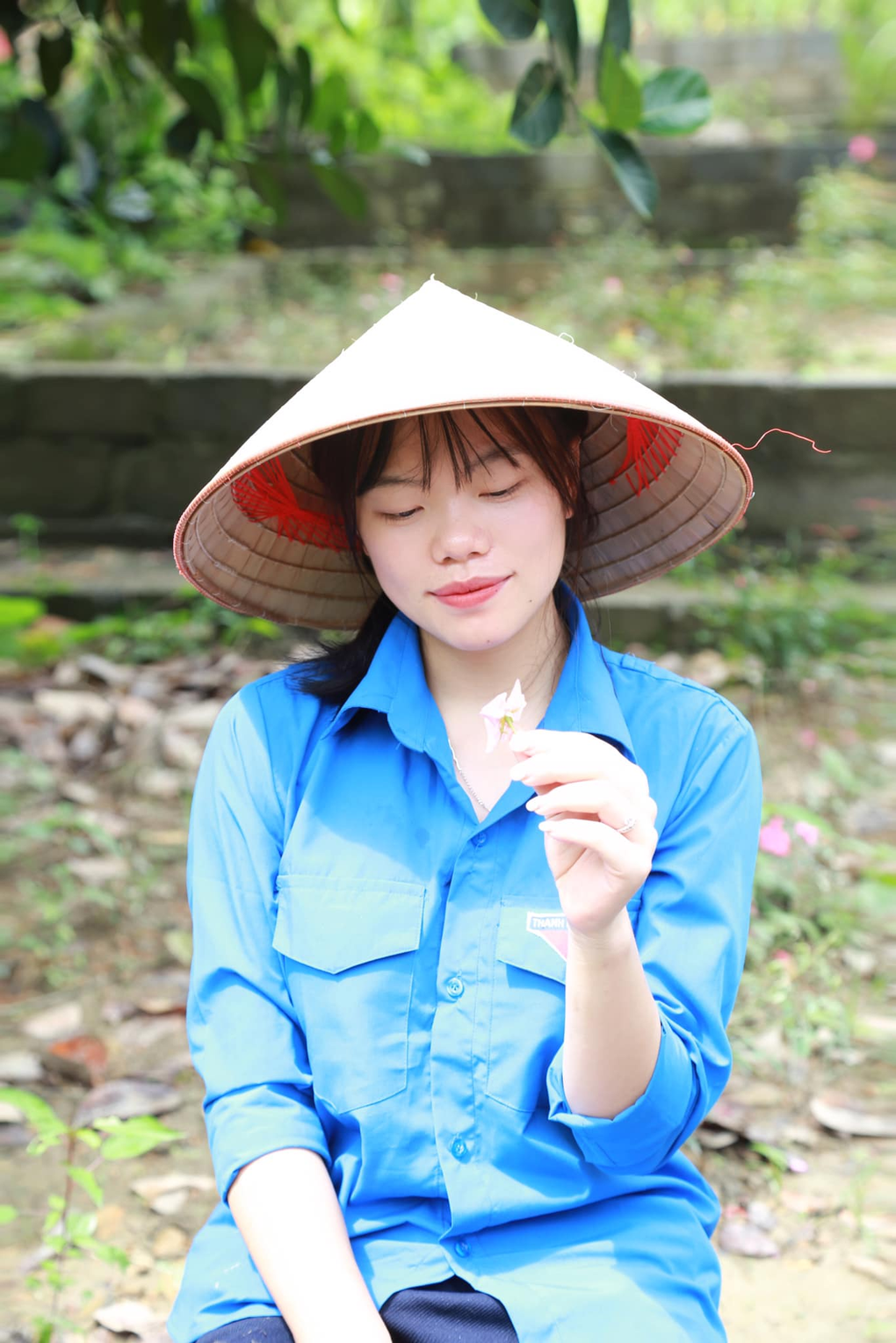 Giới trẻ có đang sống thờ ơ, ích kỷ và vô cảm hay không? - 5 Giới trẻ có đang sống thờ ơ, ích kỷ và vô cảm hay không? - 5