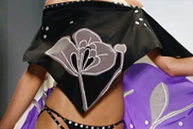 Cintia Dicker: Người đẹp tóc đỏ