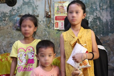 Chồng ôm vợ tự thiêu và nỗi đau xé lòng người ở lại