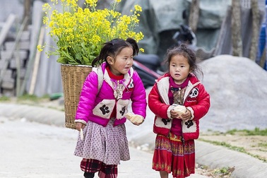 Ảnh đẹp trẻ em vùng cao: Hồn nhiên ánh mắt trong veo nụ cười