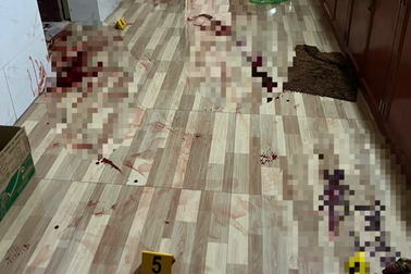 3 người trong một gia đình bị chém