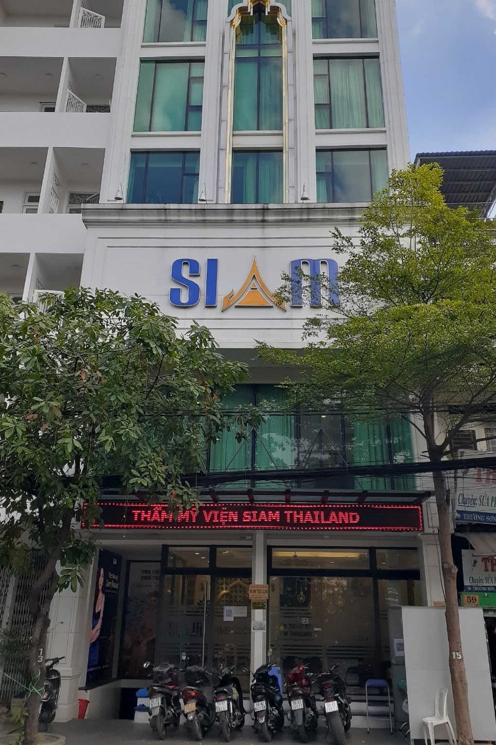 2 bác sĩ thẩm mỹ ở TPHCM bị tước chứng chỉ hành nghề vì vụ lợi bệnh nhân - 1 2 bác sĩ thẩm mỹ ở TPHCM bị tước chứng chỉ hành nghề vì vụ lợi bệnh nhân - 1