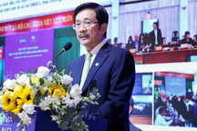 Chủ tịch Novaland xin lỗi cổ đông; lộ điều khoản sở hữu với nước ngoài