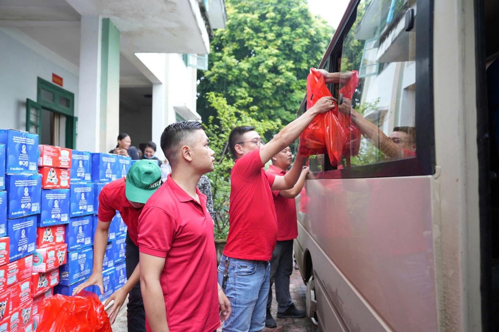 SABECO đồng hành cùng Trung ương Đoàn hỗ trợ các tỉnh phía Bắc khắc phục sau bão Yagi - 4 SABECO đồng hành cùng Trung ương Đoàn hỗ trợ các tỉnh phía Bắc khắc phục sau bão Yagi - 4