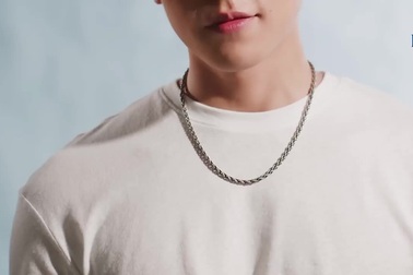 Trang sức nam của PNJ - dấu ấn nam tính với các thiết kế góc cạnh