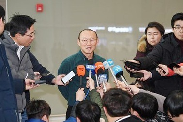 HLV Park Hang Seo trở lại Việt Nam tuyển quân cho vòng loại U23 châu Á