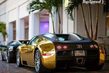 Bugatti Veyron mạ vàng