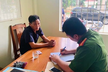 Bắt giữ chủ nhà nghỉ hành hung vợ con, tấn công cảnh sát