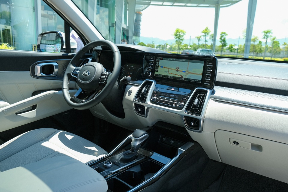 Chi tiết Kia Sorento 2021: xe Hàn Quốc có gì với giá cao nhất 1,349 tỷ? - 6 Chi tiết Kia Sorento 2021: xe Hàn Quốc có gì với giá cao nhất 1,349 tỷ? - 6