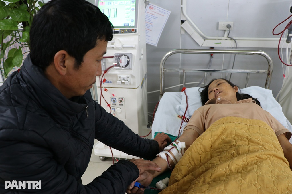 Người phụ nữ cầu mong sống vài năm nữa để được nhìn con lớn lên - 5 Người phụ nữ cầu mong sống vài năm nữa để được nhìn con lớn lên - 5