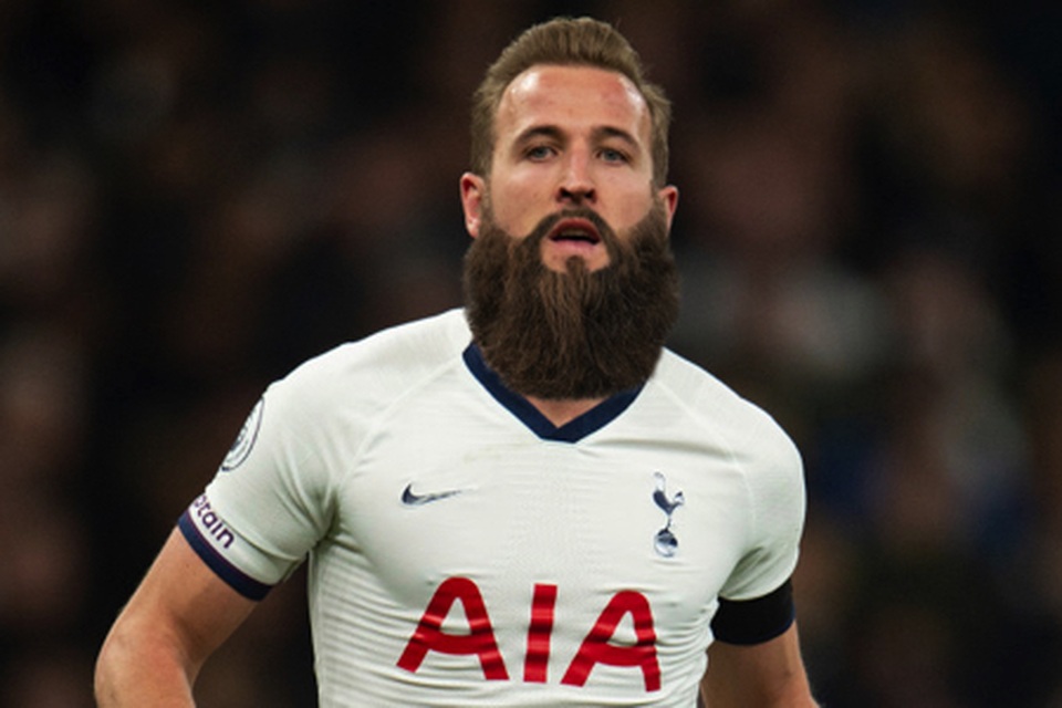Ảnh hài hước C.Ronaldo, Messi hoá râu ria xồm xoàm vì cách ly - 4 Ảnh hài hước C.Ronaldo, Messi hoá râu ria xồm xoàm vì cách ly - 4