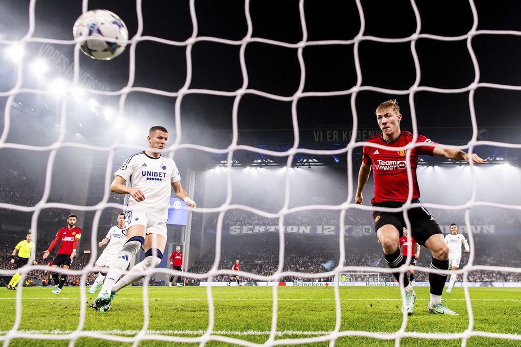 Rasmus Hojlund ghi dấu mốc đáng nhớ dù Man Utd thua Copenhagen - 1 Rasmus Hojlund ghi dấu mốc đáng nhớ dù Man Utd thua Copenhagen - 1