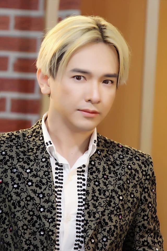 Ca sĩ Việt Quang bị viêm phổi nặng, đang điều trị tích cực - 2