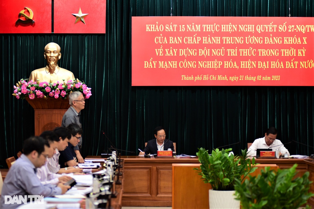 TPHCM chưa làm tốt việc thu hút đội ngũ trí thức - 3 TPHCM chưa làm tốt việc thu hút đội ngũ trí thức - 3