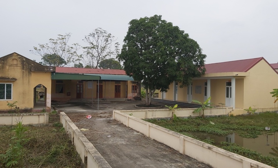 Những công trình tiền tỷ mới đầu tư xây dựng đã bỏ hoang - 9 Những công trình tiền tỷ mới đầu tư xây dựng đã bỏ hoang - 9