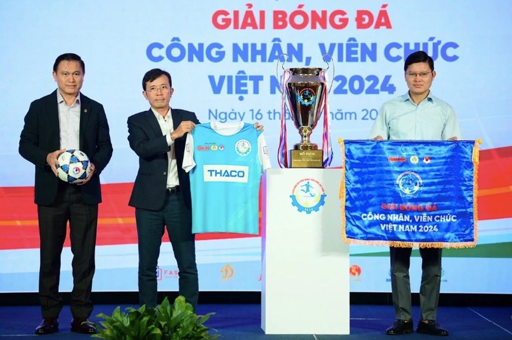 Hơn 60 đội tham dự giải bóng đá công nhân, viên chức Việt Nam 2024 - 1 Hơn 60 đội tham dự giải bóng đá công nhân, viên chức Việt Nam 2024 - 1