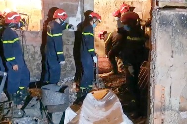 Vì sao 8 người trong vụ cháy không thể chạy ra ngoài thoát thân?