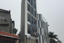 Hà Nội: Nhà “kì dị” mọc trên đường nghìn tỷ