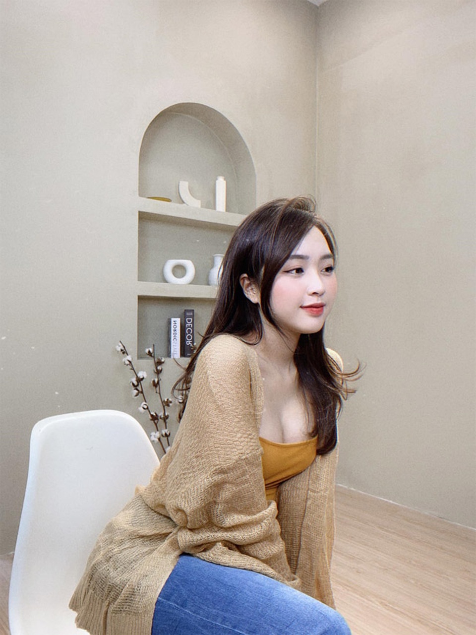 Hot girl Hà thành mặt xinh dáng chuẩn từng được báo Trung ca ngợi hết lời - 15 Hot girl Hà thành mặt xinh dáng chuẩn từng được báo Trung ca ngợi hết lời - 15