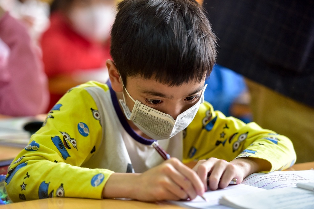 Chính phủ quyết định không tăng học phí công lập năm học 2022-2023 - 1 Chính phủ quyết định không tăng học phí công lập năm học 2022-2023 - 1