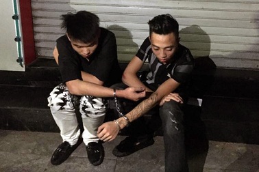 Chặn bắt đối tượng dẫn đầu đoàn đua xe định “thông chốt” 141