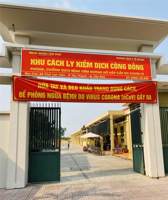 TP.HCM: Thấy từ Ý về nhưng không cách ly, dân chung cư báo cơ quan chức năng đưa 2 vợ chồng đi cách ly - Ảnh 2. TP.HCM: Thấy từ Ý về nhưng không cách ly, dân chung cư báo cơ quan chức năng đưa 2 vợ chồng đi cách ly - Ảnh 2.