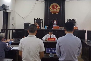 Hà Nội: Hàng xóm “dắt nhau” ra tòa chỉ vì chiếc công tơ điện