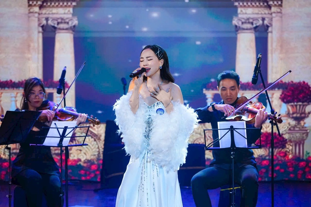 Nữ sinh Học viện Âm nhạc sở hữu bộ sưu tập nhiều giải thưởng lớn - 3 Nữ sinh Học viện Âm nhạc sở hữu bộ sưu tập nhiều giải thưởng lớn - 3