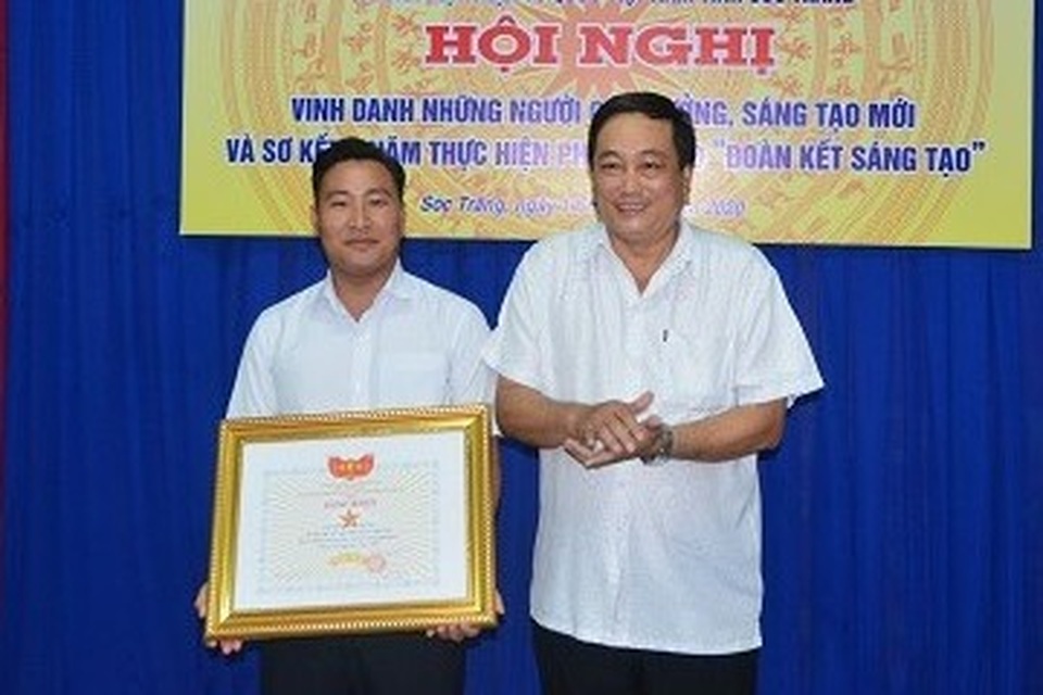 Chàng trai xứ biển biến lá bồ đề thành tác phẩm nghệ thuật độc đáo - 12 Chàng trai xứ biển biến lá bồ đề thành tác phẩm nghệ thuật độc đáo - 12