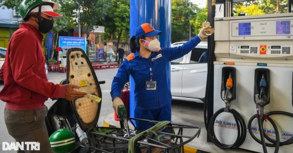 Giá xăng lập đỉnh khiến chỉ số giá tiêu dùng 6 tháng cũng tăng - 1 Giá xăng lập đỉnh khiến chỉ số giá tiêu dùng 6 tháng cũng tăng - 1