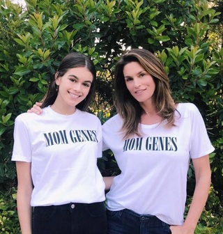 “Siêu mẫu của mọi siêu mẫu” Cindy Crawford đọ sắc cùng con gái - 4