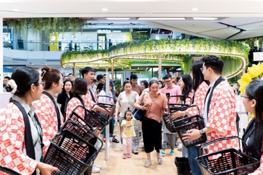 Lý do UNIQLO liên tục mở cửa hàng tại Việt Nam