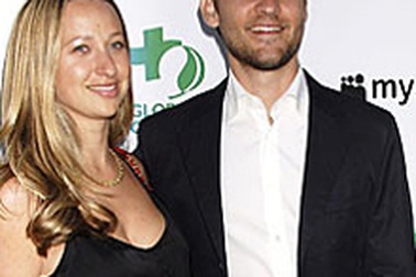 “Người nhện” đã cưới