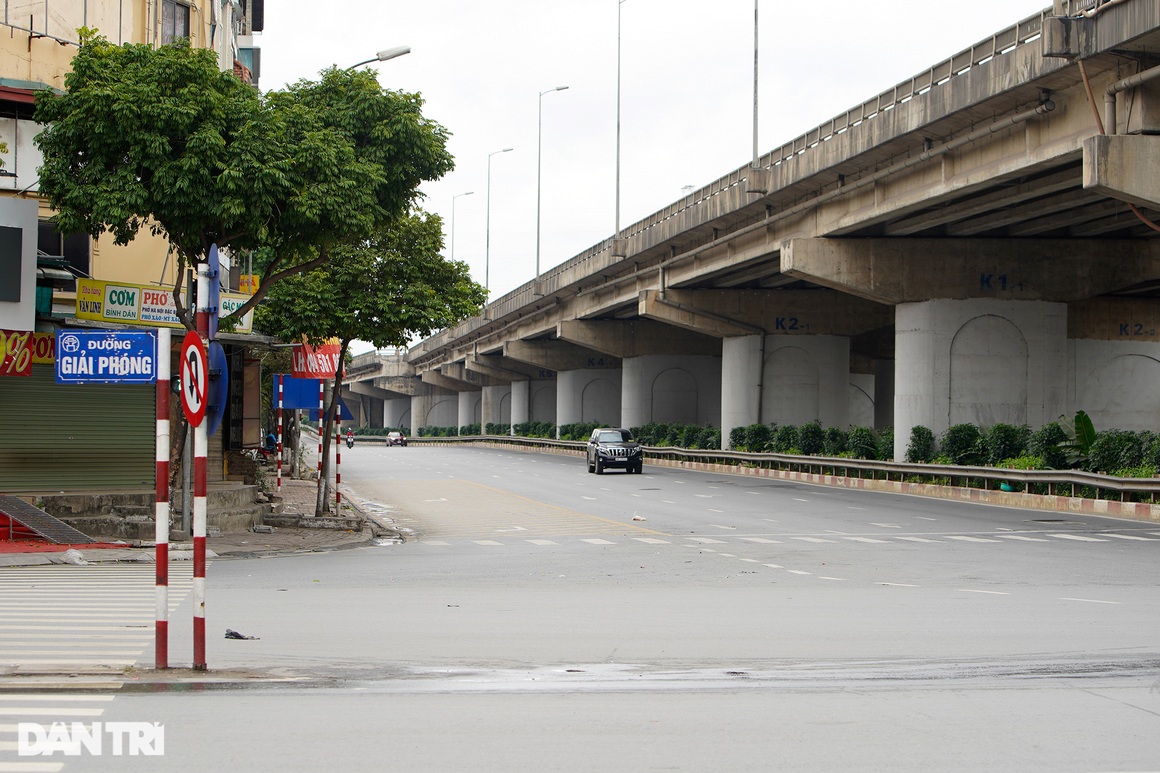 Toàn cảnh đường phố Hà Nội vắng vẻ, thông thoáng ngày cuối cùng năm Tân Sửu - 5 Toàn cảnh đường phố Hà Nội vắng vẻ, thông thoáng ngày cuối cùng năm Tân Sửu - 5