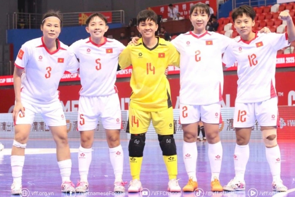 Thắng đậm Philippines, futsal nữ Việt Nam giành vé vào tứ kết - 2 Thắng đậm Philippines, futsal nữ Việt Nam giành vé vào tứ kết - 2
