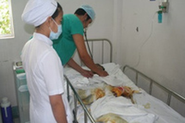 5 người bỏng nặng vì nổ bồn chế bột mì