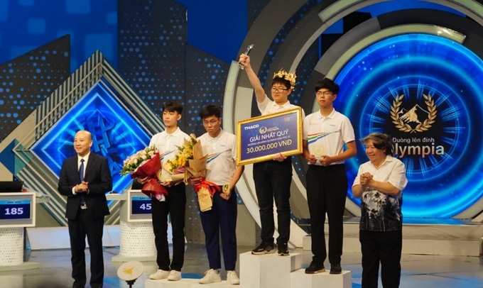 Em Bùi Anh Đức giành vòng nguyệt quế tại cuộc thi quý III, Đường lên đỉnh Olympia. (Ảnh: Hằng Nga)