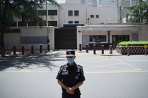 Trung Quốc đóng cửa lãnh sự quán Mỹ ở Thành Đô: Lợi bất cập hại