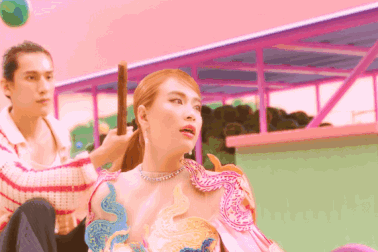 Tại sao ca khúc Việt See tình càn quét mạng xã hội toàn cầu?