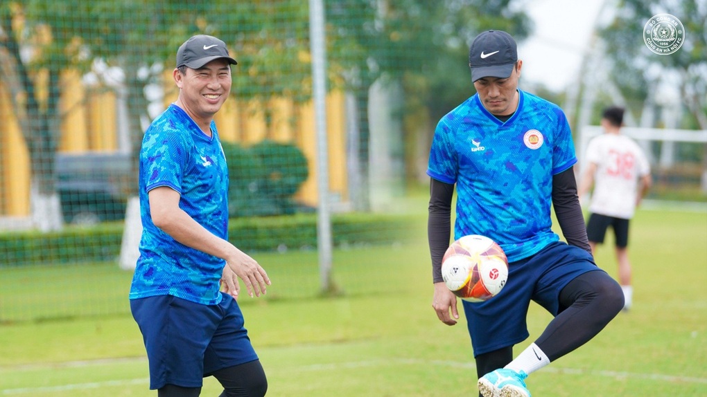 CLB Công An Hà Nội lên tiếng vụ hai trợ lý HLV nghỉ việc - 1 CLB Công An Hà Nội lên tiếng vụ hai trợ lý HLV nghỉ việc - 1