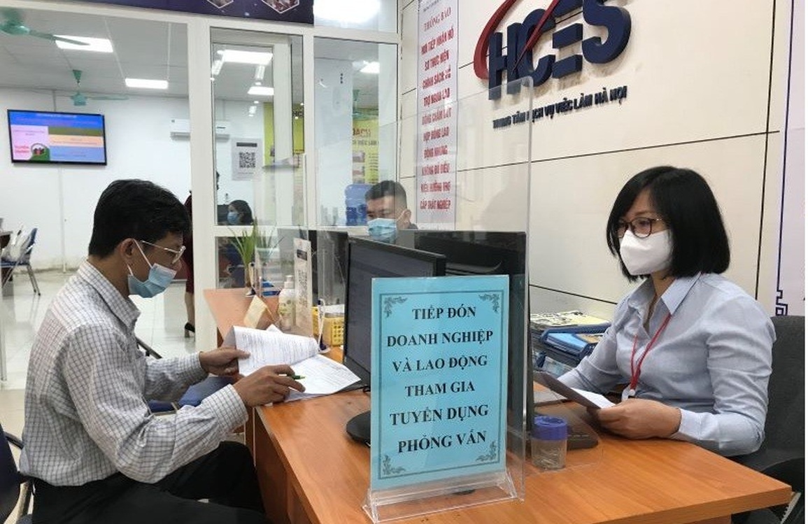 Hà Nội: Hơn 21.200 người hưởng bảo hiểm thất nghiệp trong 5 tháng đầu năm - 1 Hà Nội: Hơn 21.200 người hưởng bảo hiểm thất nghiệp trong 5 tháng đầu năm - 1