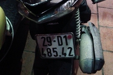 Hà Nội: Để xe trước cửa nhà 2 phút, bị kẻ gian lấy cắp