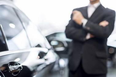 Khoe vợ đẹp xế sang, đại gia mất mạng