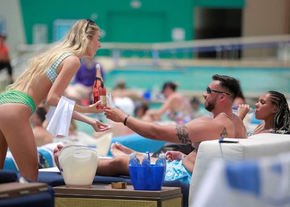 Nắng nóng như tận thế càn quét bờ tây nước Mỹ - 8 Nắng nóng như tận thế càn quét bờ tây nước Mỹ - 8