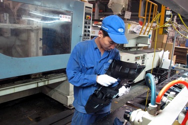 Công nghiệp hỗ trợ: Lạ lùng hai Bộ cùng đua