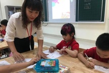 Hà Nội: Giảm học phí, nợ đọng nhiều, trường tư cố giữ thưởng tết