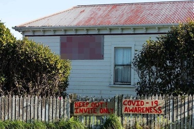 Mua nhà thế chấp ngân hàng giá hời, trầy trật 4 năm chưa thể vào ở