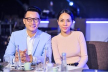 Bà xã Hoàng Bách: “Mỗi khi anh Bách bực mình, đồ đạc trong phòng lại vỡ hết”